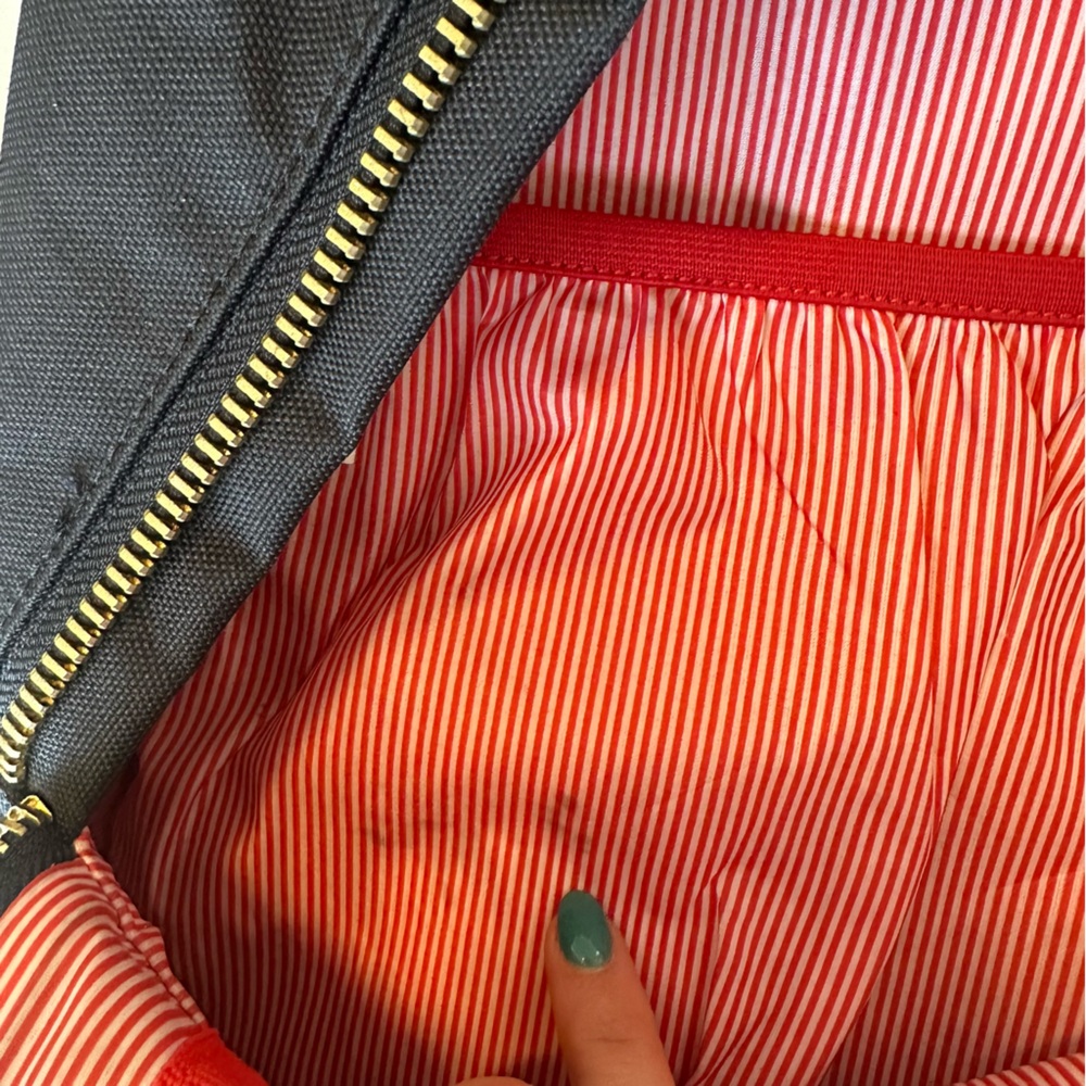 Herschel Supply Company Black Classic Backpack with Red & White Stripped Lining - Picture 7 of 8